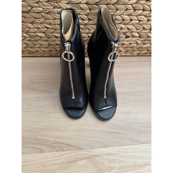 NWB! Bar IlI Womens Dillian Toe Stiletto Zip-Up Dress Bootie - Picture 11 of 11